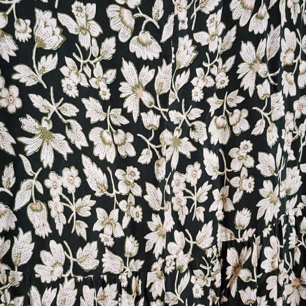 Floral Dress - Picture 2 of 5